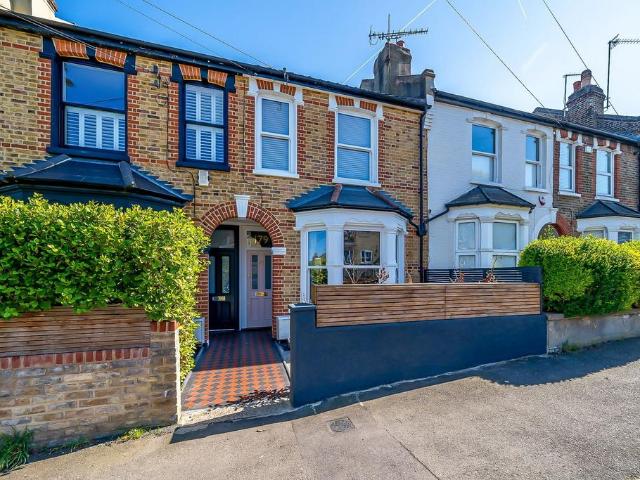 House for sale in London Borough of Lewisham, Greater London