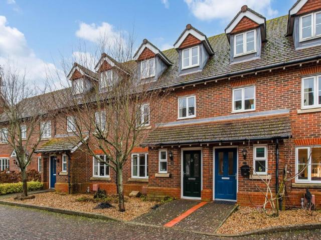 House for sale in Chichester, Littlecote