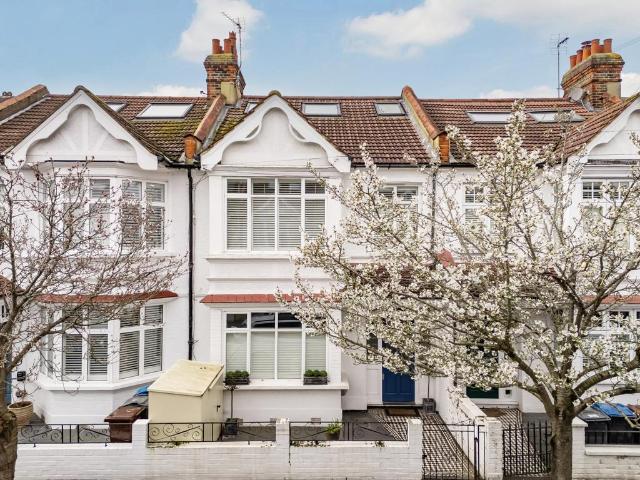 House for sale in London Borough of Merton, Merton Park