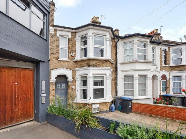 House for sale in Dollis Hill, Greater London