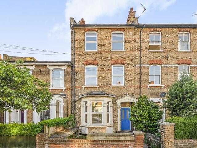 House for sale in Finsbury Park, Greater London