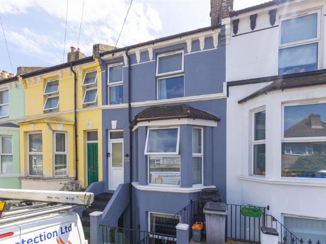 House for sale in West Hill, Guestling Green