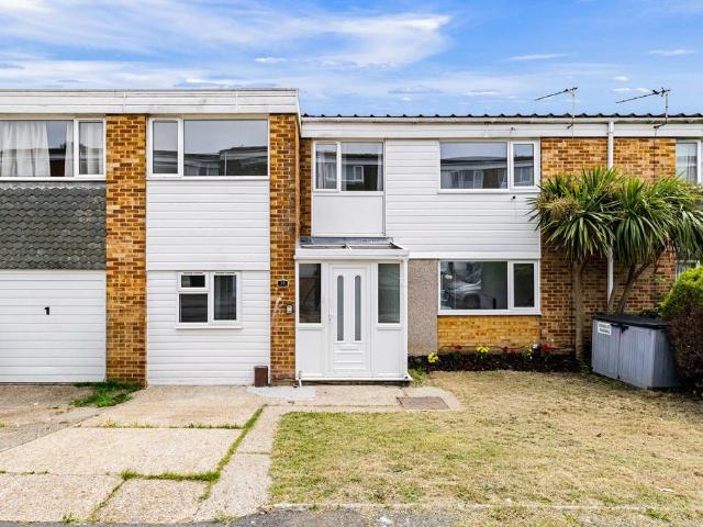 House for sale in Folkestone, Golden Valley