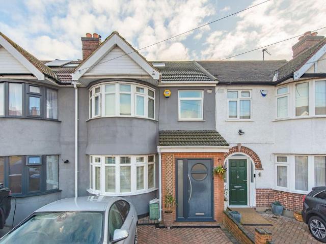 House for sale in Kingsbury, Greater London