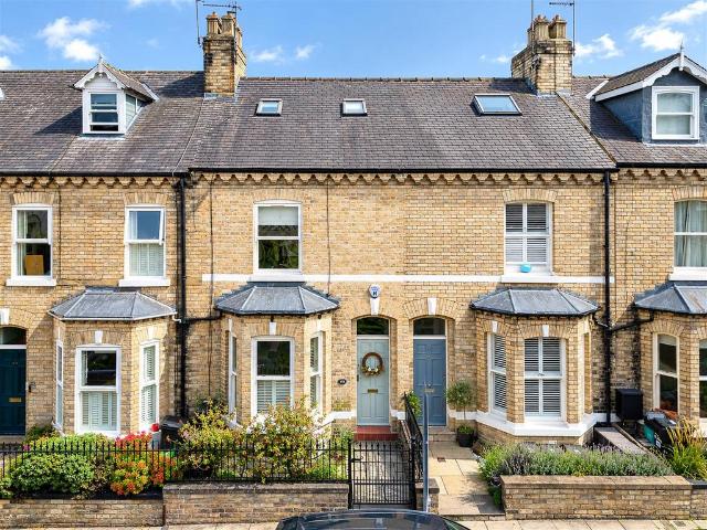 House for sale in High Field, York