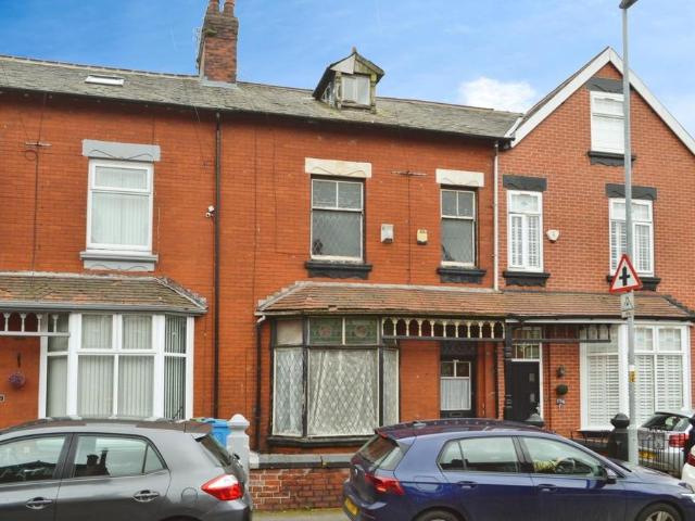House for sale in Cowhill, Oldham