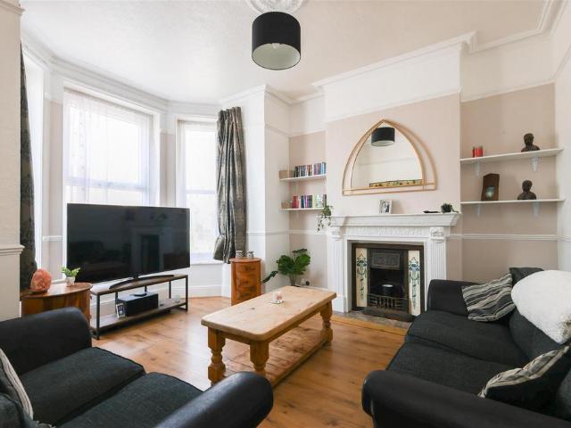 House for sale in Bulverhythe, Guestling Green
