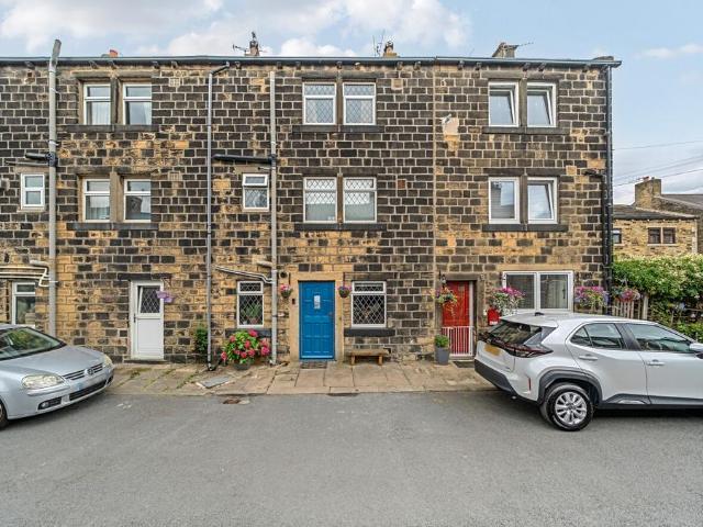 House for sale in Calverley, West Yorkshire