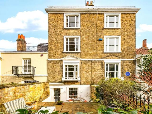House for sale in North End, Greater London