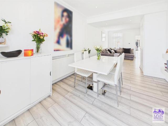 House for sale in Brompton, Gillingham
