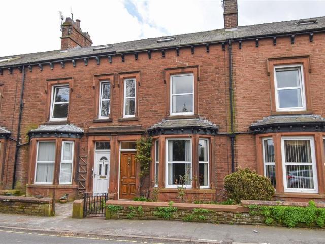 House for sale in Fell Lane