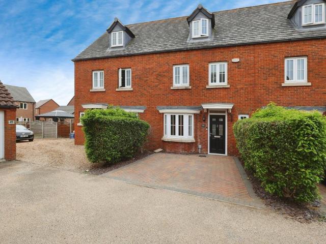 House for sale in Lower Stondon, Bedfordshire
