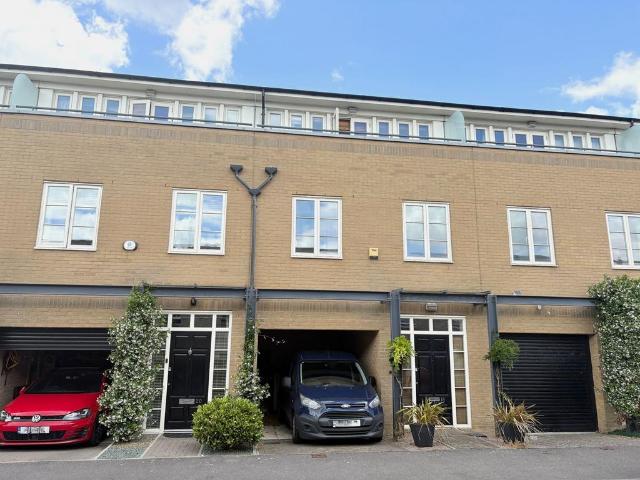 House for sale in Priddy's Hard, Middlecroft