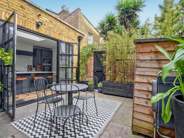 House for sale in Kentish Town, Greater London