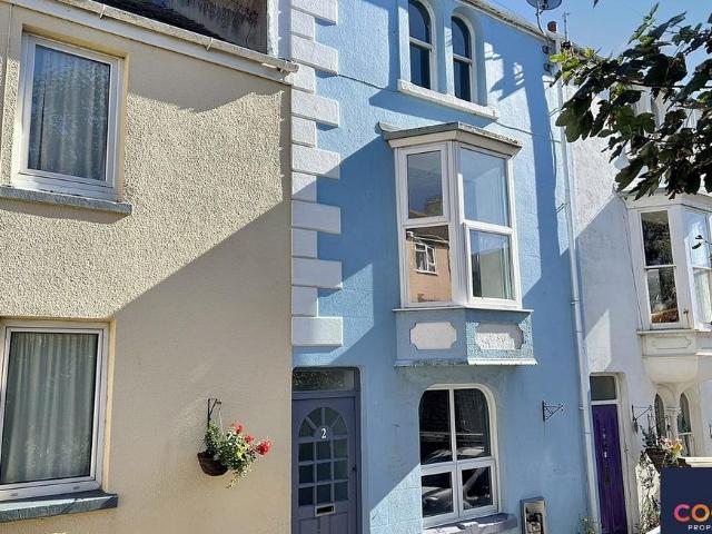 House for sale in Fortuneswell, East Dorset