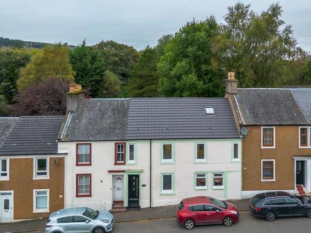 House for sale in Lennoxtown, East Dunbartonshire