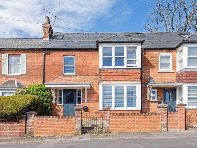 House for sale in Fole, Surrey