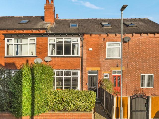 House for sale in Lidgett Park, Leeds