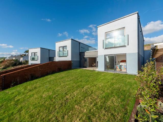 House for sale in Portwrinkle, Cornwall