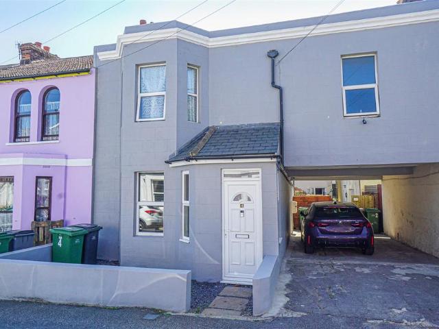 House for sale in Silverhill, Guestling Green