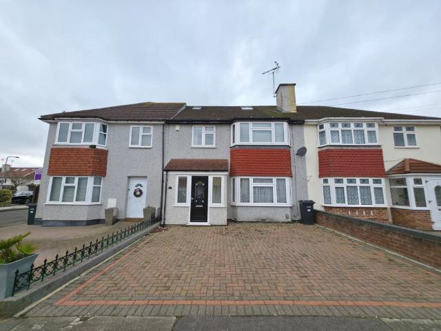House for sale in Fairlop, Greater London