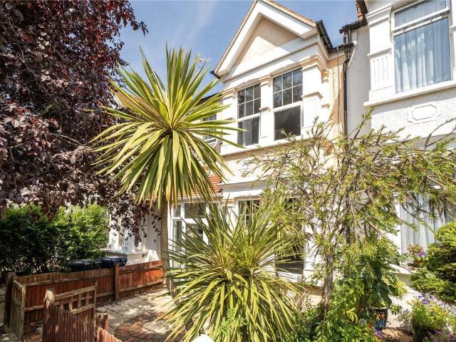 House for sale in London Borough of Ealing, Perivale
