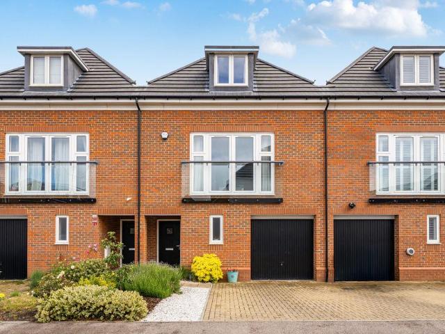 House for sale in Avery Hill, Greater London