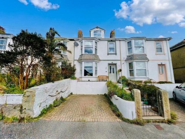 House for sale in Penbeagle, Cornwall