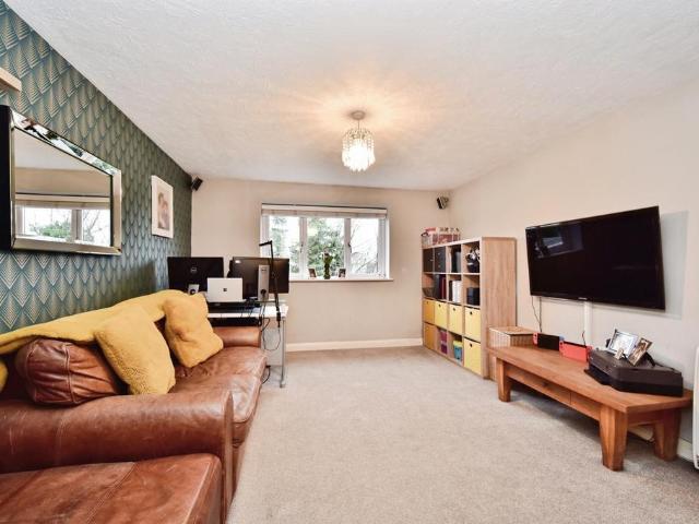 House for sale in Ringlestone, Midway