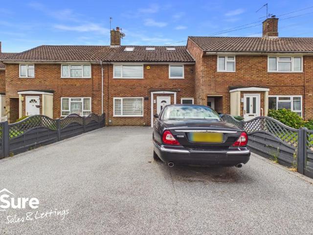 House for sale in Bourne End, Pouchen End