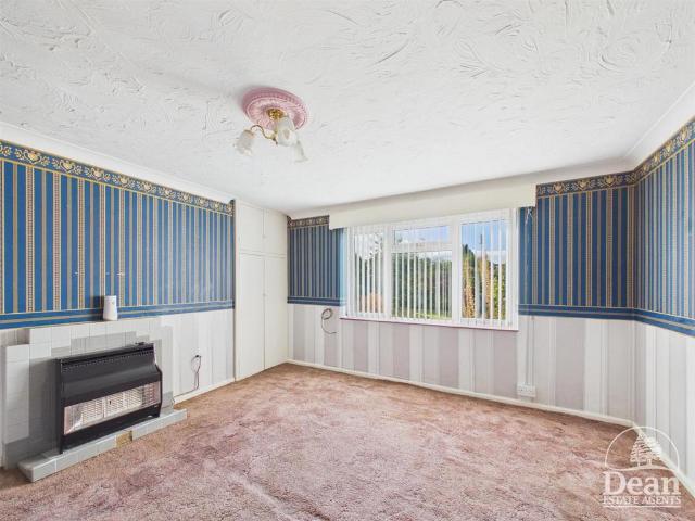 House for sale in Bromsberrow Heath, Gloucestershire