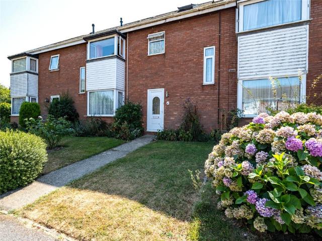 House for sale in Oad Street, Kent