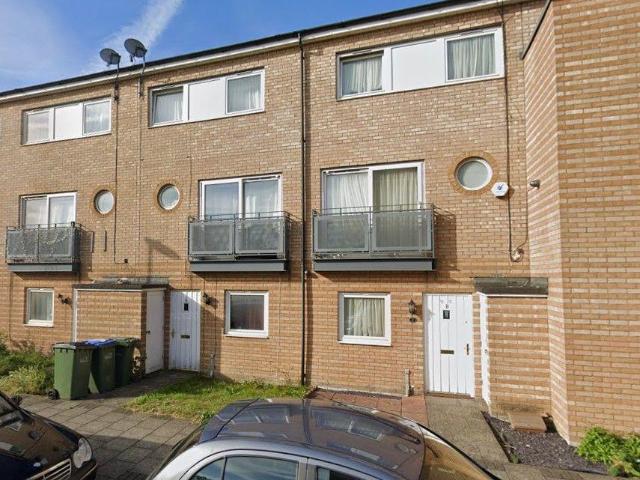 House for sale in Greater London
