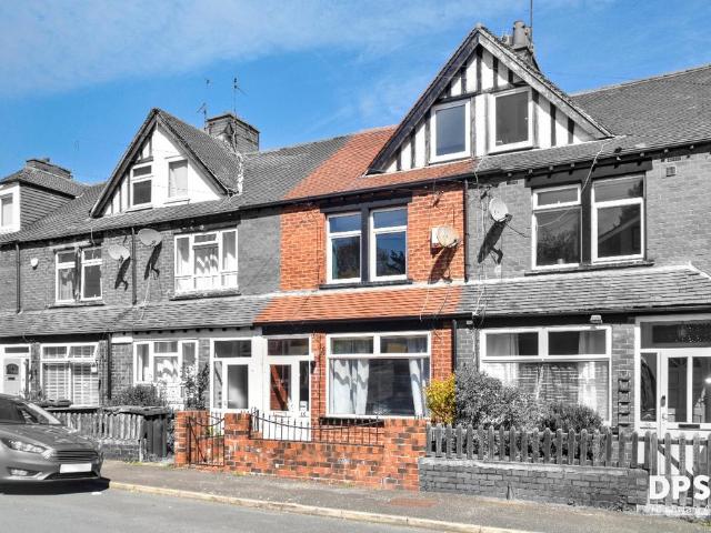 House for sale in Churwell, West Yorkshire