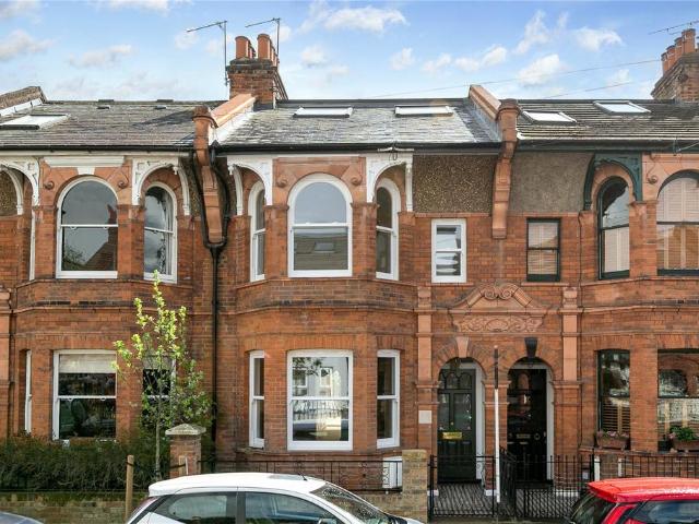 House for sale in Hampton Wick, Greater London