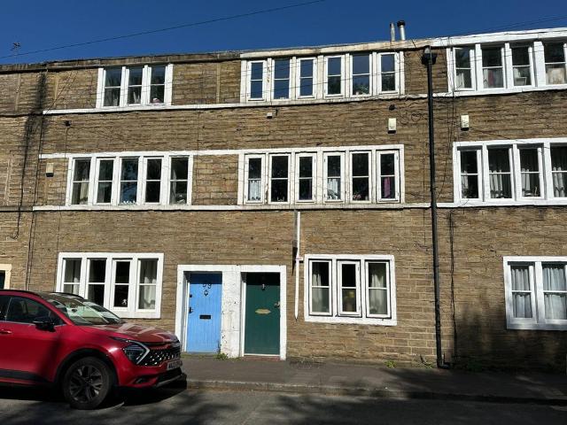 House for sale in Buersil, Burnedge