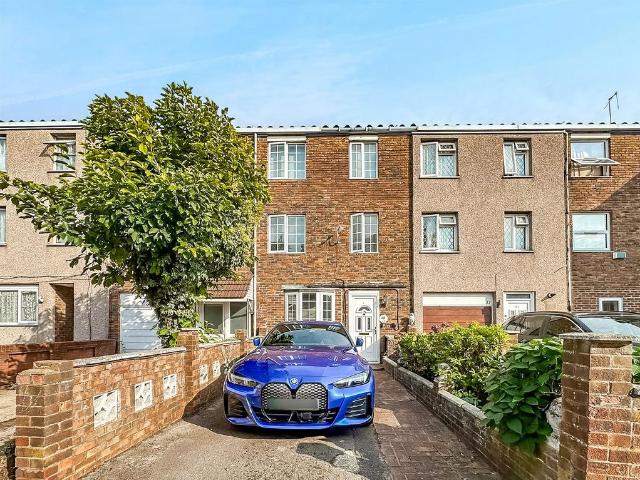 House for sale in London Borough of Havering, Greater London