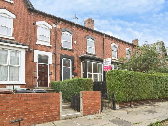 House for sale in Chapeltown, West Yorkshire