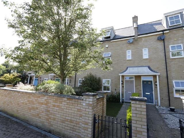 House for sale in Shefford, Bedfordshire