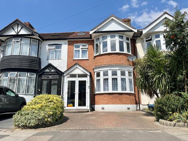 House for sale in Chadwell Heath, Greater London
