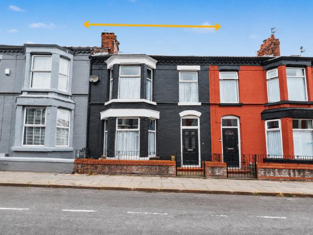 House for sale in Cabbage Hall, Calderstones