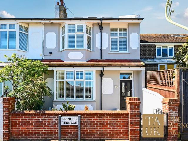 House for sale in Whitehawk, Brighton & Hove