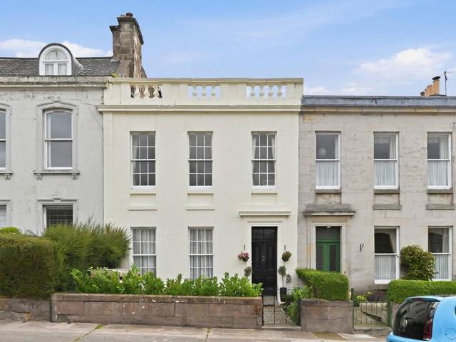 House for sale in West End, Scotland