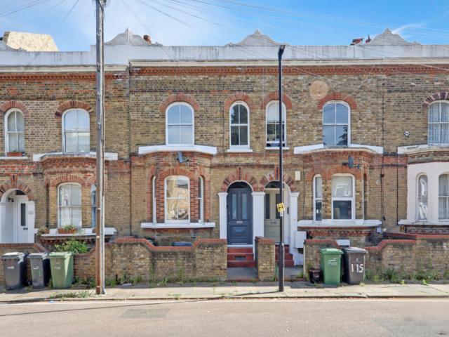 House for sale in Herne Hill, Greater London
