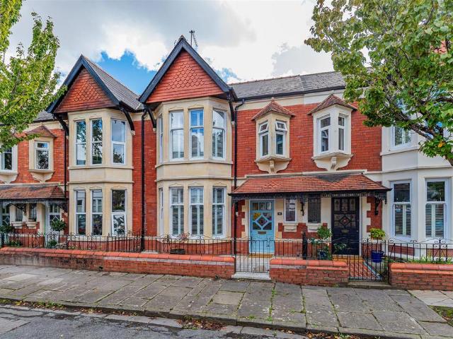 House for sale in Penylan, Falcon Lodge