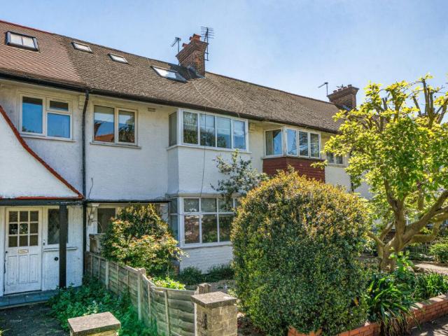 House for sale in London Borough of Hounslow, Greater London