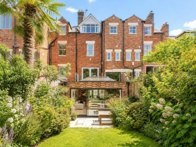 House for sale in The Slade, Oxfordshire