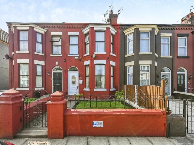 House for sale in Calderstones