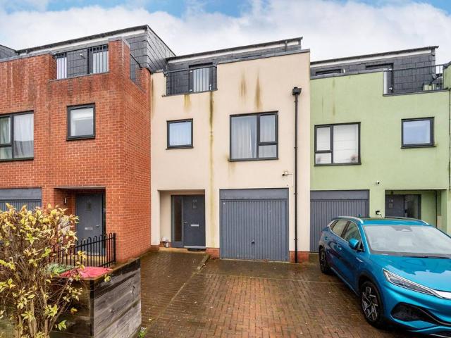 House for sale in Slough