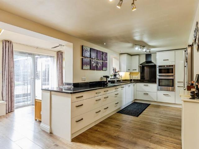 House for sale in Hartcliffe, Bristol